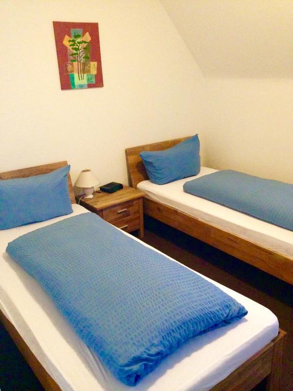 Hotel-Zahringerstube Neuenburg am Rhein Ruang foto